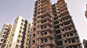 Release balance loan amount of Amrapali home buyers, SC to banks