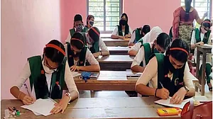 Students can opt out of remaining ICSE exams, markson basis of pre-Board exams: CICSE to Bombay HC