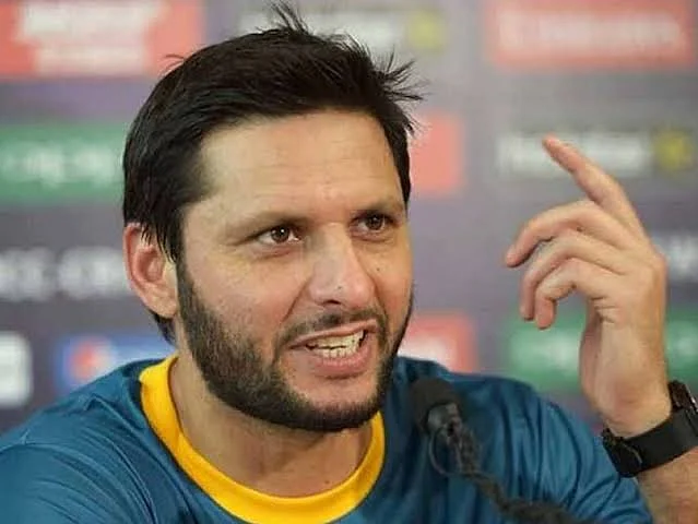 Shahid Afridi tests positive for COVID-19