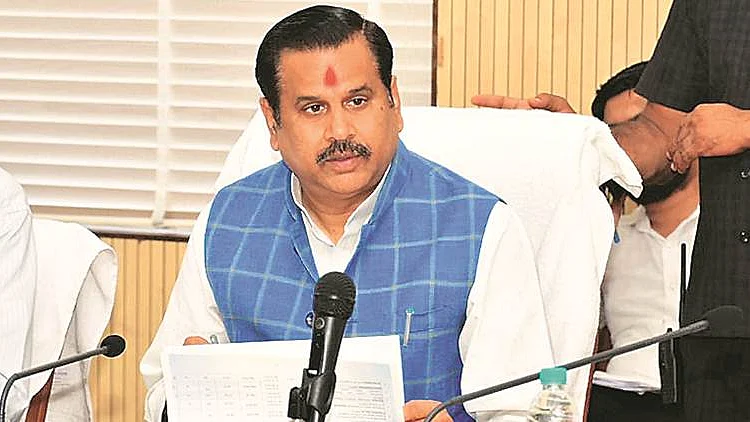 UP minister asks staff to hold ‘puja’ to contain floods