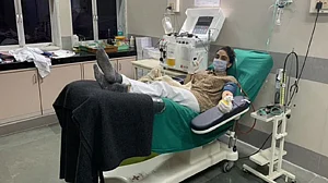 Plea to make plasma donation mandatory: Delhi HC asks govt to consider it as representation