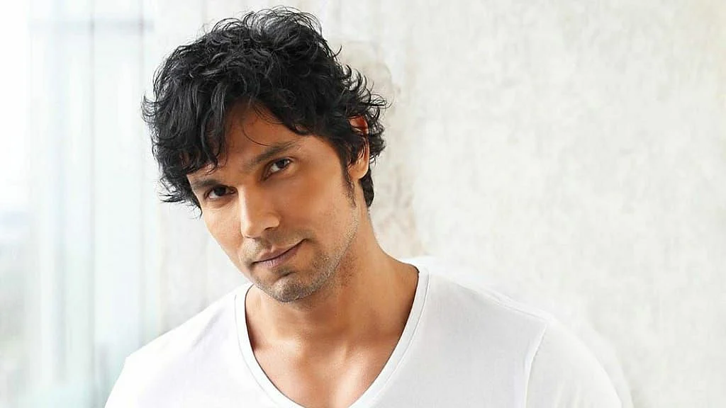 Randeep Hooda moves towards the west, signs up a leading talent management agency in Hollywood