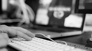 Gujarat: About 15,000 pvt schools stop online classes after govt’s ‘no fee’ order