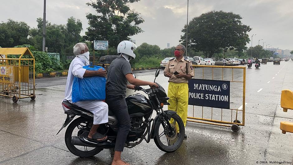 A police check point in Mumbai