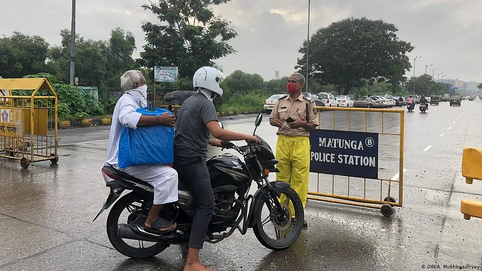 A police check point in Mumbai