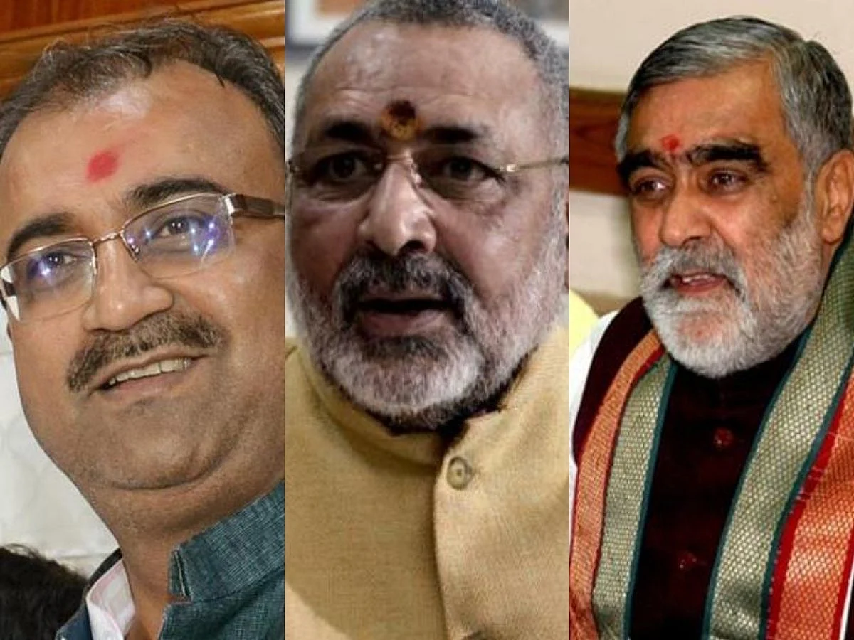 In Bihar, knives are out for Nitish Kumar while BJP washes its hands