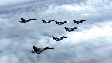 Reality Bites: Egg-jam Worriers!   