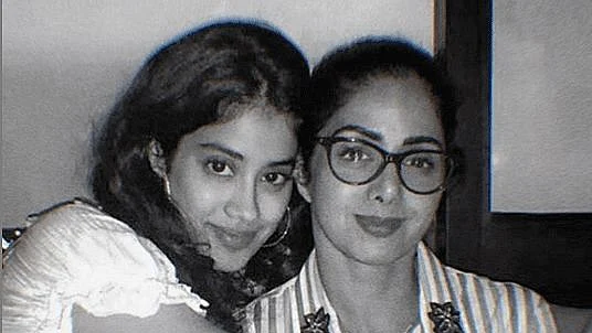 Janhvi Kapoor with mother Sridevi (Instagram)