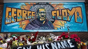 George Floyd mural in Minneapolis defaced with black paint