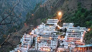 Devotees start thronging Vaishno Devi Shrine as authorities reopen religious places in J-K