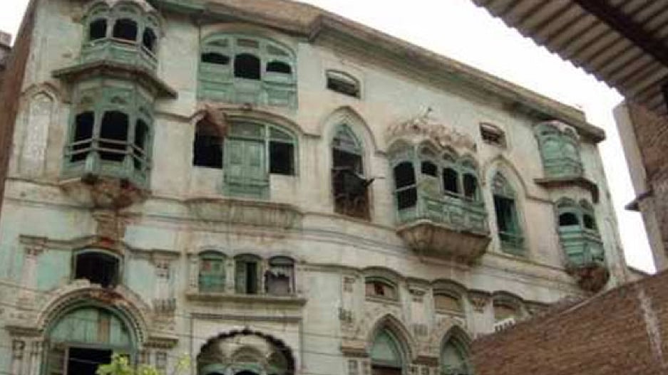 Pakistan’s  government to buy ancestral houses of Raj Kapoor, Dilip Kumar