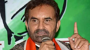 Pawar has cleared stance on talk of being UPA chief; no scope for AAP or third front in Gujarat: Gohil