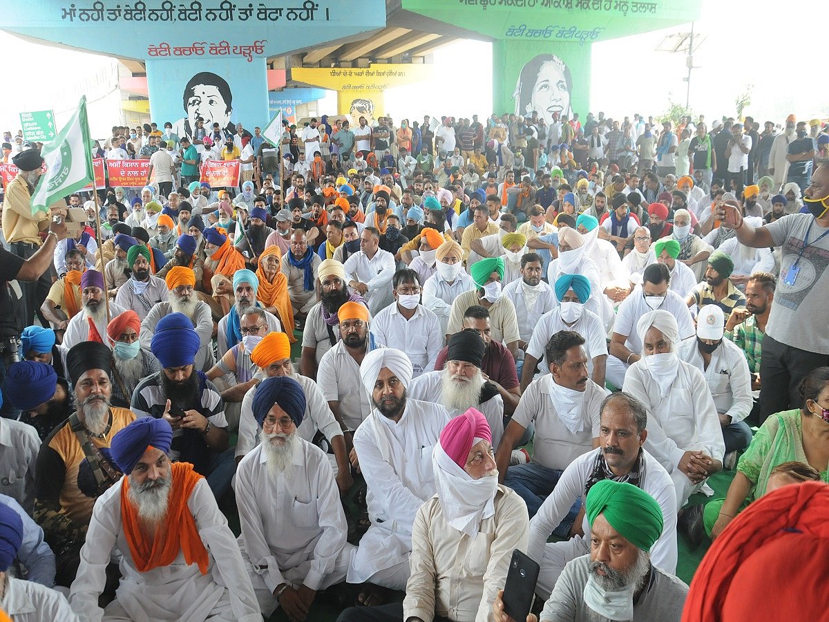 Bharat Bandh: Massive protests against farm bills throw life out of gear across Punjab and Haryana 