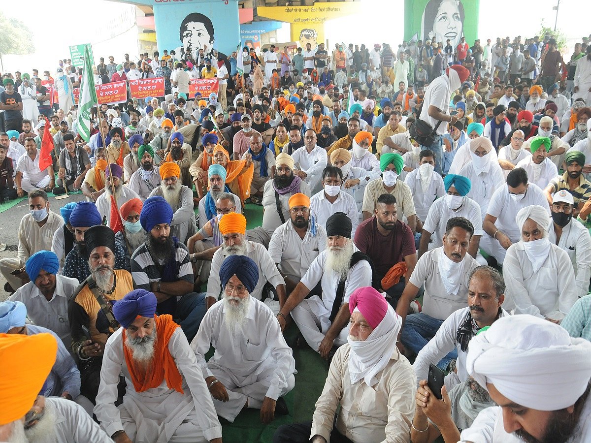 Bharat Bandh: Massive protests against farm bills throw life out of gear across Punjab and Haryana 