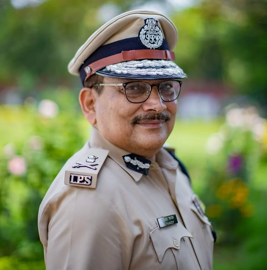 Ex-DGP Gupteshwar Pandey of Bihar meets Nitish; speculations of joining politics intensify