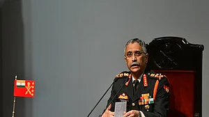 Army chief in Ladakh to review ops amid tension with China