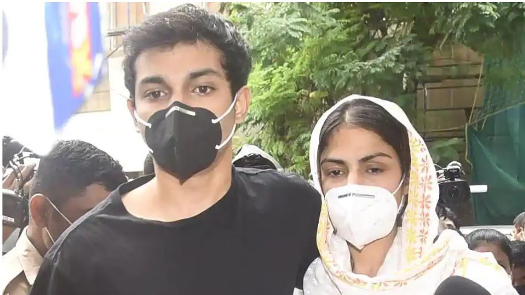 Special court rejects bail pleas moved by Rhea Chakraborty, brother Showik in NDPS cases