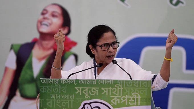 WB CM Mamata Banerjee pens song praising police personnel for serving people during COVID-19 pandemic
