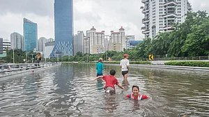 3 missing, 20 injured in Jakarta floods
