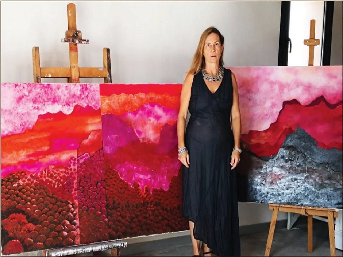 Spanish sculptor moved by the pain of Indian migrant women, casts their suffering in stone 