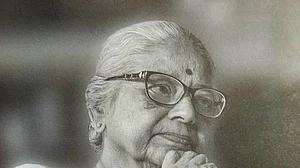 Social activist Pushpa Bhave passes away