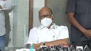 Anybody with self-respect would quit: Sharad Pawar attacks Maharashtra Governor