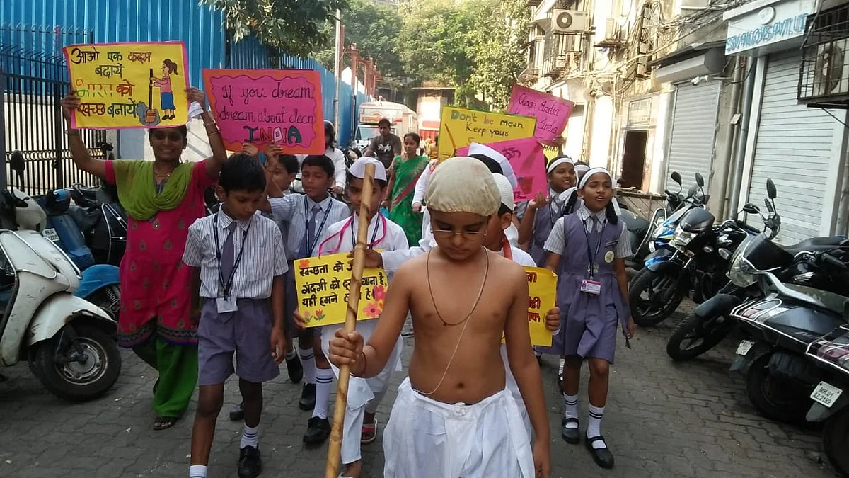 Ask who taught school students that Mahatma Gandhi’s assassination was justified