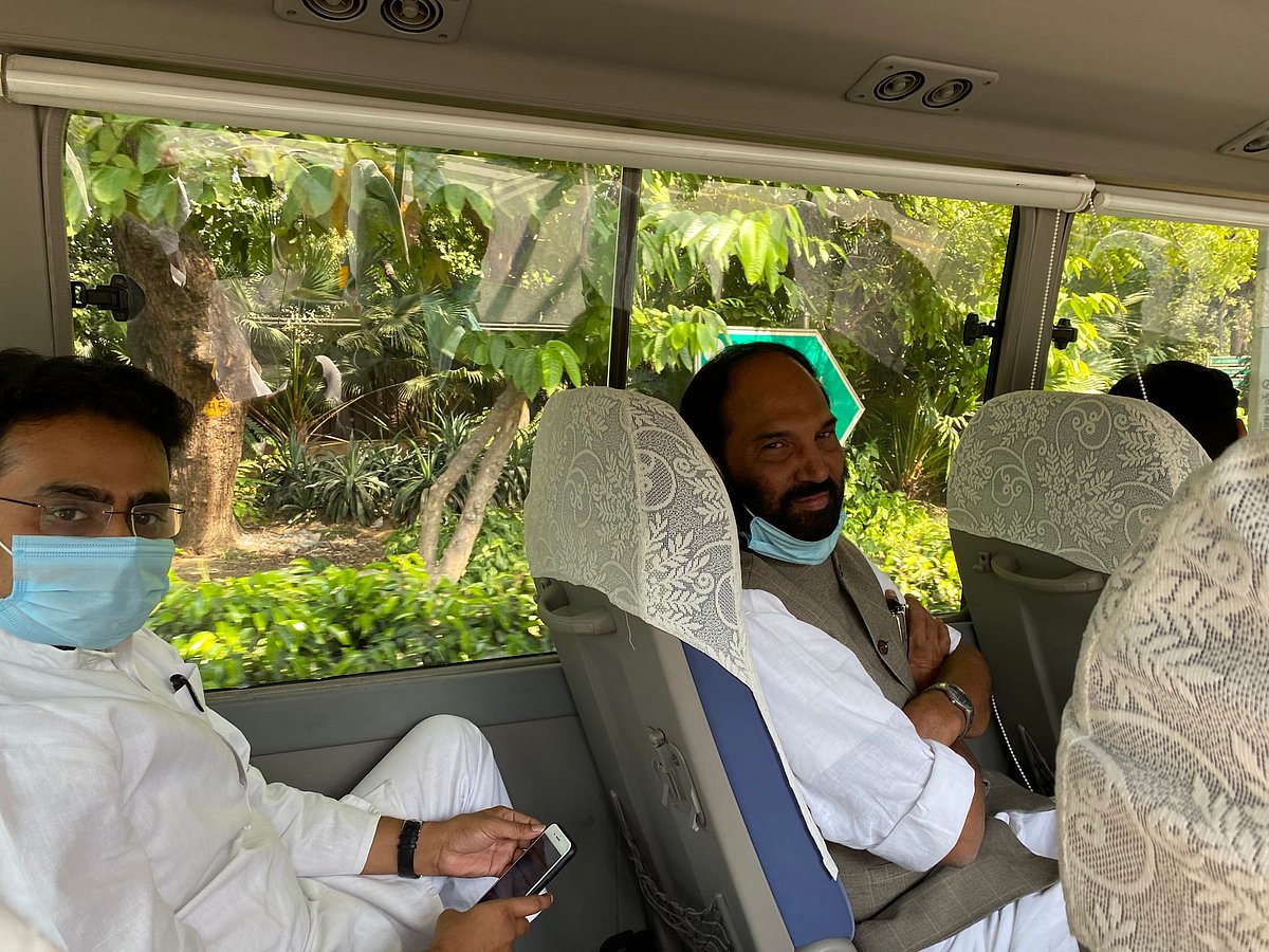 LIVE News Updates: UP CM Yogi Adityanath hands over Hathras rape-murder case to CBI