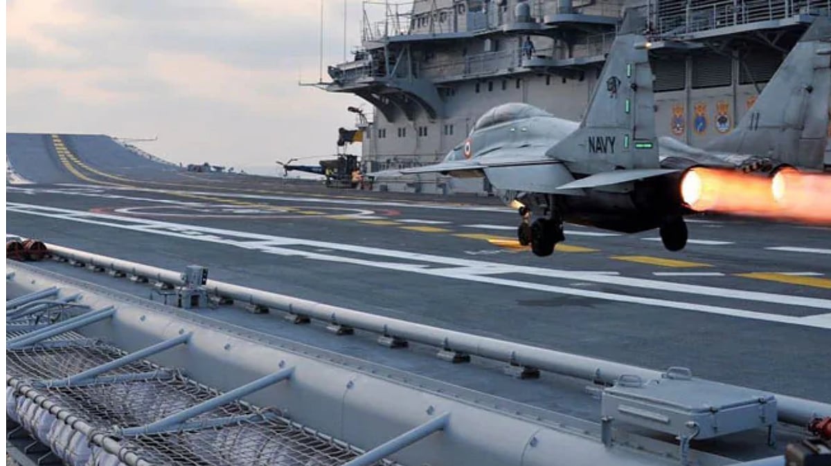 MiG 29KUB trainer aircraft operating at sea meets with accident, pilot saved, search on for other