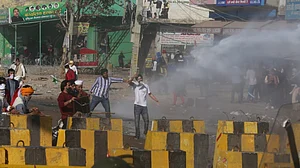 Left parties condemn police action on protesting farmers; ask Centre to roll back laws