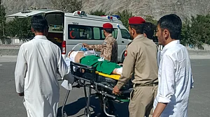 8 killed, 11 injured in Pakistan accident