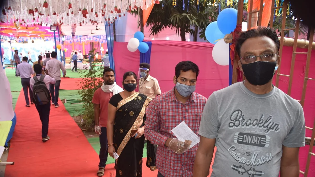 Bihar Election 2nd phase voting LIVE: Polling percentage is at 53.51% as of now, says EC