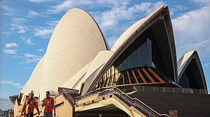 100 Sydney venues named as potential COVID-19 hotspots