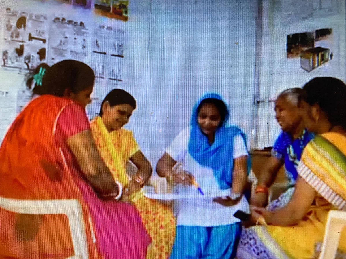 Women spearhead campaign to ensure access to clean water in Delhi slums