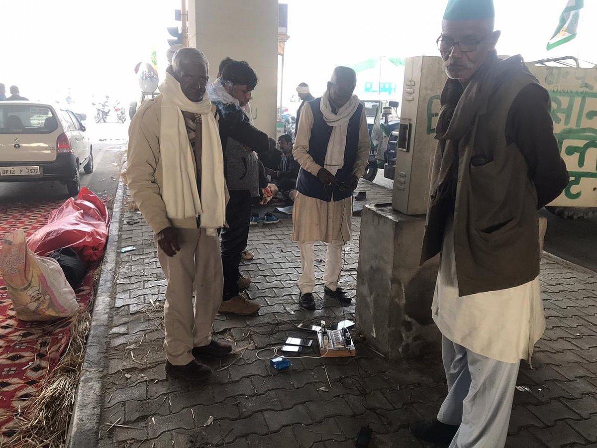 Sugarcane dues, high power tariff, loans drive UP farmers to Ghazipur protest site