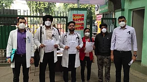 AIIMS, LNJP docs wear black ribbon in support of IMA strike call