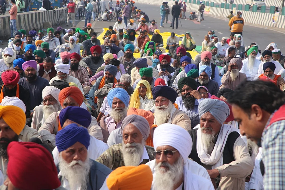 Farmers have put up a ‘Republican’ spectacle to counter a Govt which feeds on spectacles  