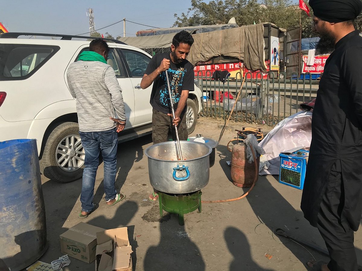 Ground report: It’s a city of caravans at the Singhu border