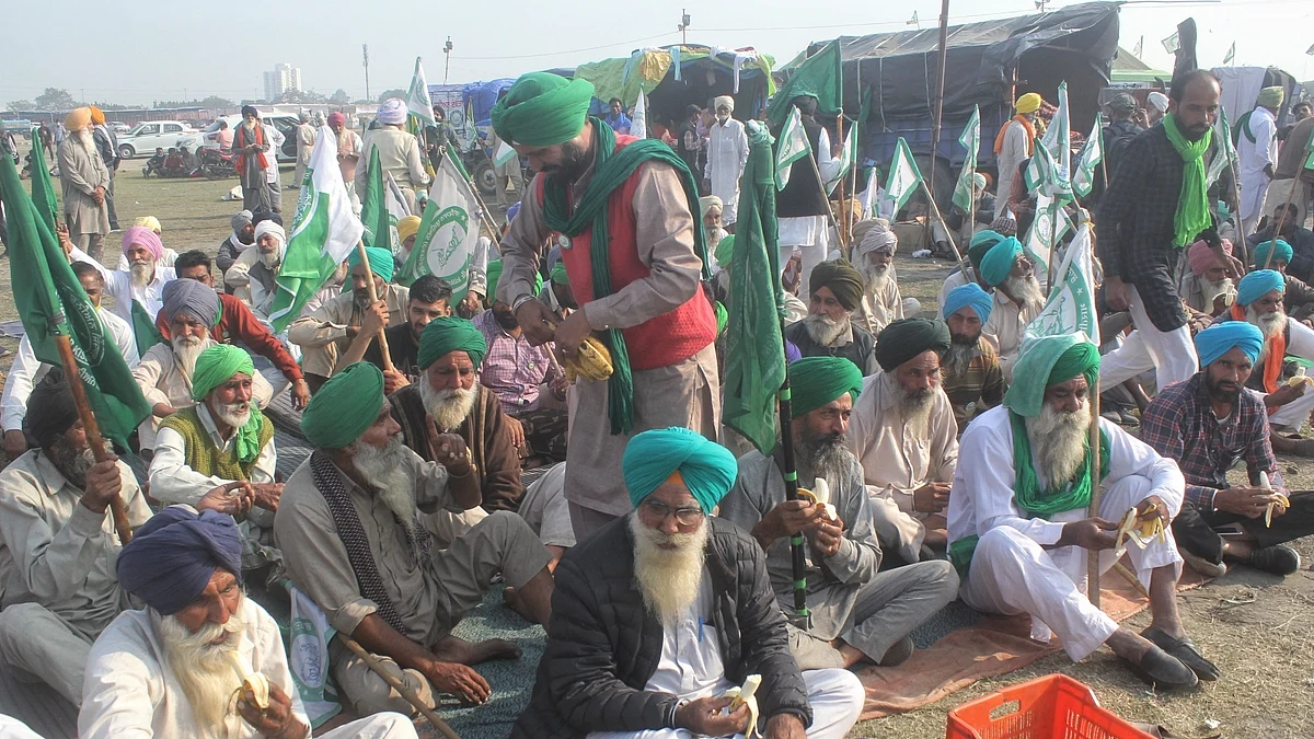 36 farmer leaders head to Delhi venue to hold talks with Centre