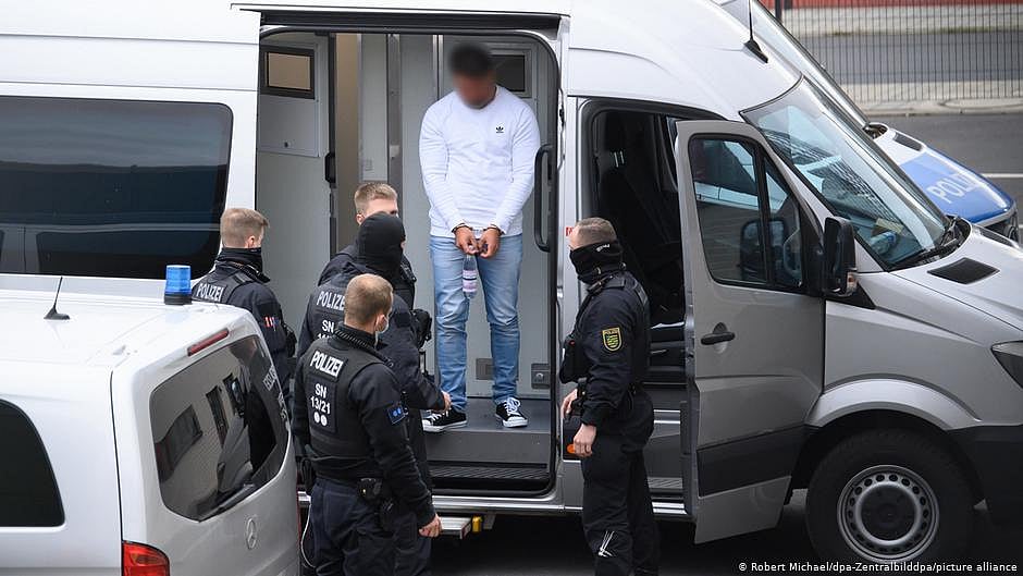 Representational image