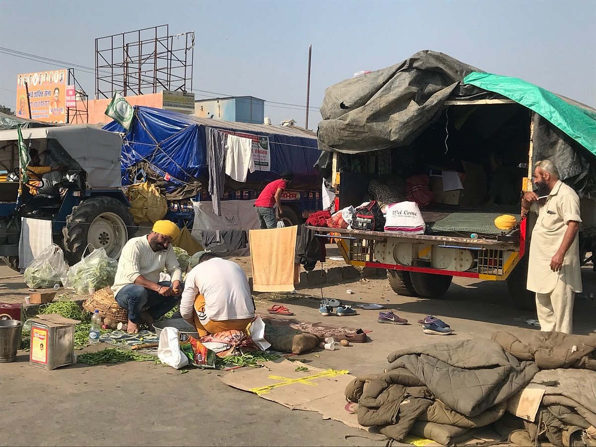 Ground report: It’s a city of caravans at the Singhu border