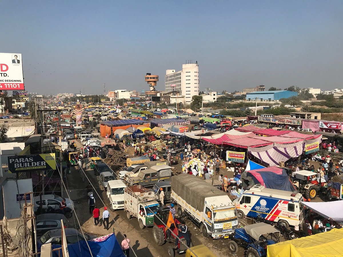 Ground report: It’s a city of caravans at the Singhu border