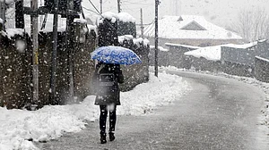 Leh freezes at minus 11.9, Gulmarg shivers at minus 5.2