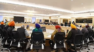 Govt-farmer meeting inconclusive again; Next round on January 19