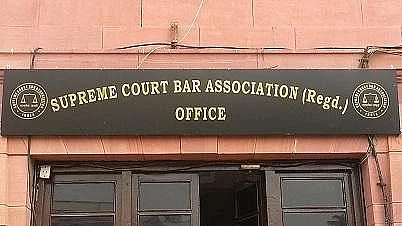 All 3 members of poll panel for Supreme Court bar association’s election resign