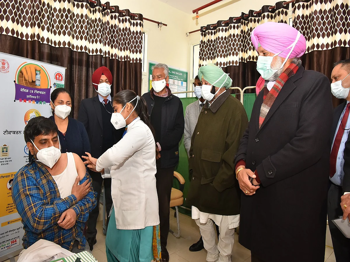 Punjab rolls-out COVID vaccination for 1.74 lakh healthcare workers