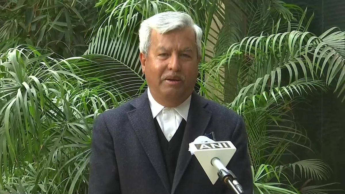 Forfeited my right to continue as your leader: Supreme Court Bar Association President Dushyant Dave resigns