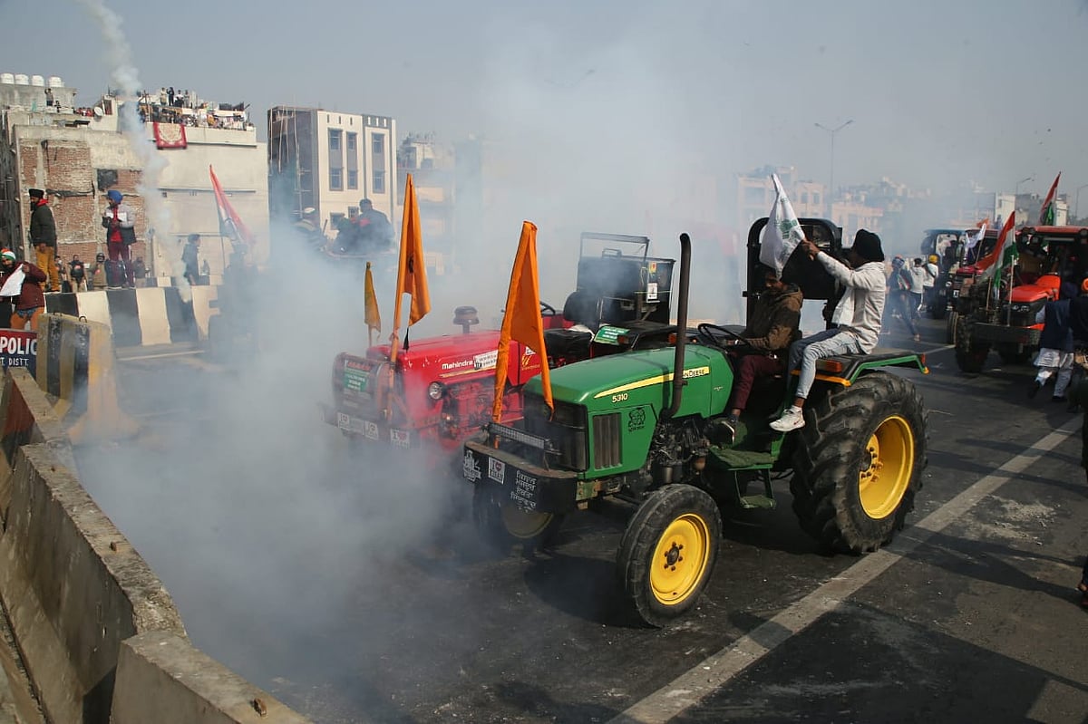 LIVE News Updates: Home Minister Amit Shah calls for an emergency meeting on Farmers protest