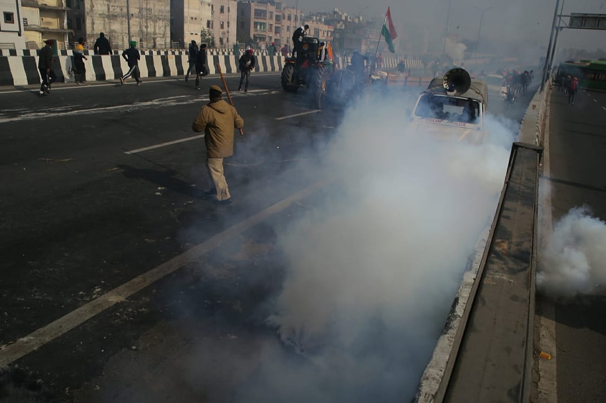 LIVE News Updates: Home Minister Amit Shah calls for an emergency meeting on Farmers protest