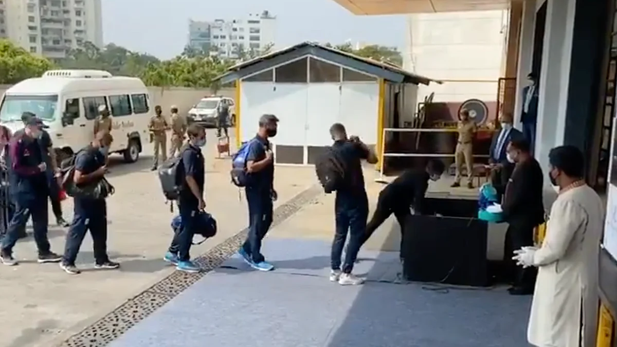 England cricket players arrive in Chennai for Tests versus India